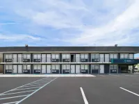 克拉麗奧波恩特酒店-裏奇克雷斯特-近中國湖海軍基地 克恩縣酒店