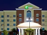 Holiday Inn Express & Suites Columbia-Fort Jackson Hotels near East Forest Plaza I