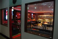 Sandesh the Prince - bar
