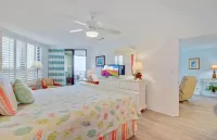 아방스테이 비치 뷰와 커뮤니티 풀에 접근 가능한 311 서머하우스