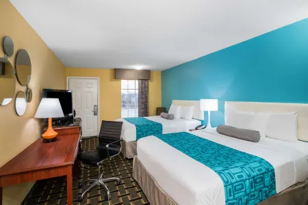 Howard Johnson by Wyndham Dalton Отели в г. Таннел Хилл