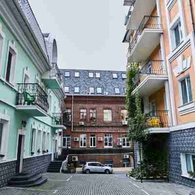 シビルスコエ ポドヴォリエ Hotel Exterior