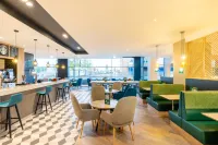 Holiday Inn Stevenage Hotels in Stevenage