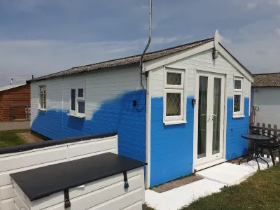Pips Chalet in the Isle of Sheppey Hotels in Swale District