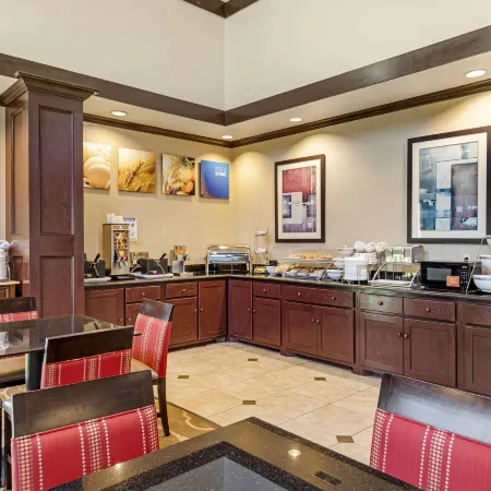 Comfort Suites