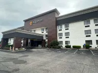 La Quinta Inn by Wyndham Cincinnati North スプリングデールのホテル