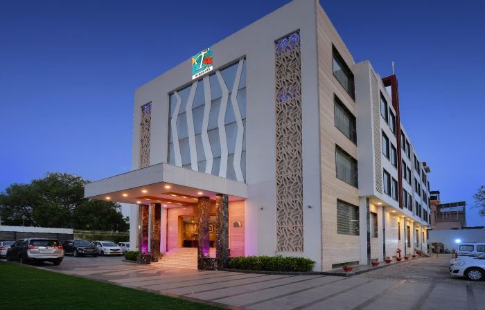 Wingston A Treehouse Hotel-Goverdhan