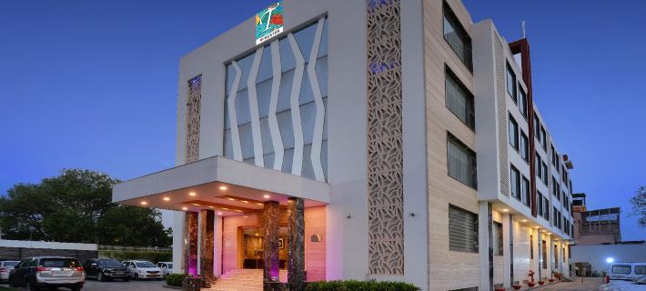 Wingston A Treehouse Hotel-Goverdhan Hotels in Mathura