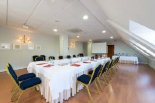 萊昂FC公主飯店