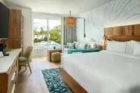 Faro Blanco Resort & Yacht Club Marathon, Curio by Hilton