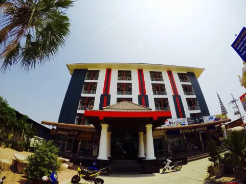 Thanarom Place Hotels in Phan Thong