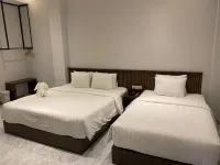 Terasse Guci Hotel dekat Toko Baru Swalayan