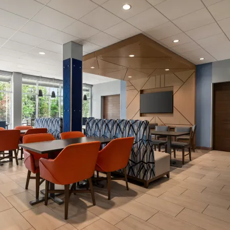 Holiday Inn Express & Suites RHINELANDER by IHG