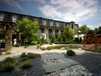Papuga Park Hotel Wellness Marrakesz & Spa فنادق في Bielsko-Biala