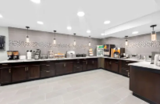 Clarion Inn & Suites Near the Leconte Center Pigeon Forge