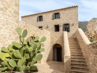 Korona Boutique Hotel Hotele w: Itilo