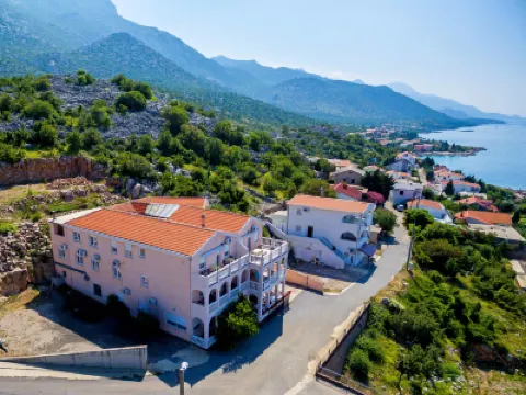 Delfin Hotels in 