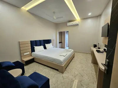 Hotel Rishiraj Các khách sạn gần Sân bay Rowriah