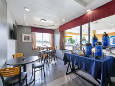 Best Western the Inn at Rochester Airport Hotels in Gates