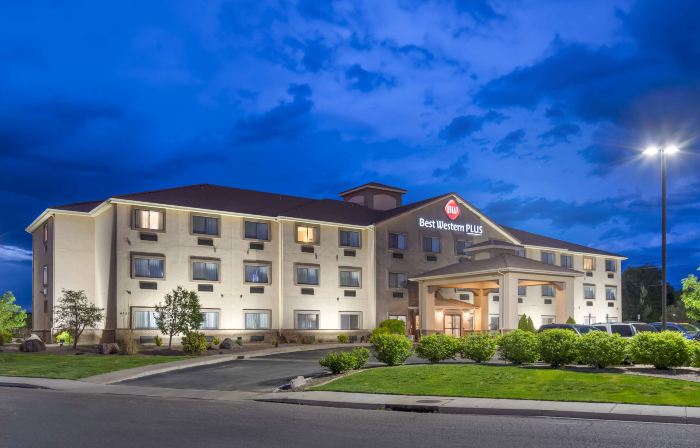 Best Western Plus Eagleridge Inn  Suites