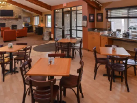 AmericInn by Wyndham St. Cloud MN I-94 Hotels in Saint Cloud