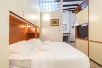 Santo Stefano Apartments - BolognaRooms Hotel in zona Giardino privato di Palazzo Albergati