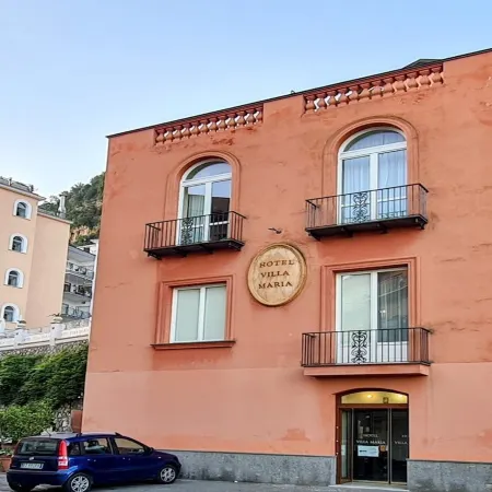 Hotel Villa Maria Отели рядом с достопримечательностью «Пляж Леонеллис»