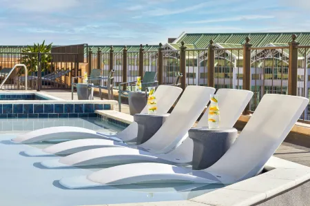 Renaissance Mobile Riverview Plaza Hotel Отели в г. Мобил