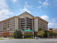 Courtyard by Marriott Oklahoma City Downtown โรงแรมใกล้บริคทาวน์