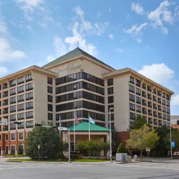 Courtyard by Marriott Oklahoma City Downtown Hotels near Bricktown