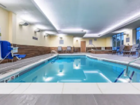 Fairfield Inn & Suites Aberdeen, SD Hotels in Brown County