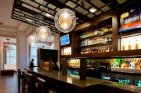 New Orleans Marriott Metairie at Lakeway - parking