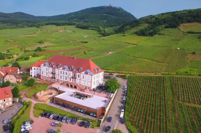 Hôtel Val-Vignes Colmar Haut-Koenigsbourg, the Originals Relais Hotel dekat Cigoland - Parc des Cigognes et Attractions