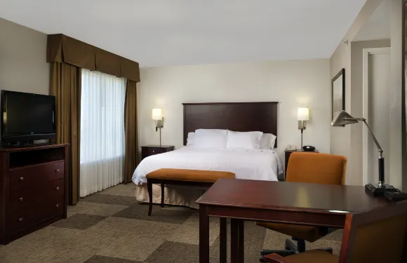 阿爾圖斯希爾頓歡朋旅館&套房酒店