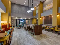 Hampton Inn & Suites Wichita/Airport Hotels in Wichita