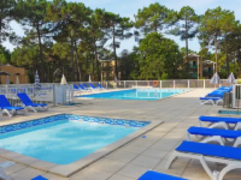 Les Grands Pins Hoteles en Carcans