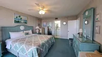 Beach Breeze: 2B/2B, 4th Floor with Impressive Coastline View