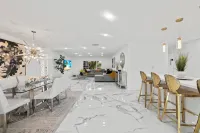 Luxury 7Br Retreat w/ Games, Pool & Mini Golf