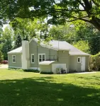 Cozy Lexington cottage! Stroll down to the sandy beach of Lake Huron!