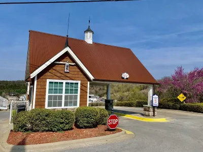 4BDR/3BA. Stay at Branson's premier family vacation resort. Hôtels à proximité de : Silver Dollar City