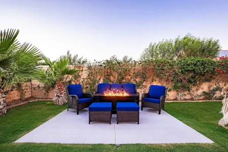 360° Mountain Views, Heated Pool & Spa, Firepit