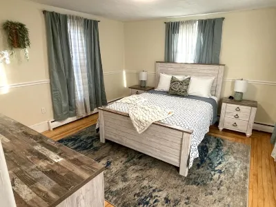 3B apt Downtown Ipswich Hotels in der Nähe von Marini Farm Corn Maze