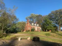 Robinson River Retreat - Near River, SNP & Graves