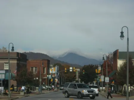 Cozy Cabin at a GREAT price