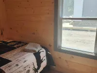 New 1 Bedroom Container Cabin with Direct Trail Access (Cabin 3) Hotels in Errol