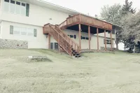 Scenic Rural Farmhouse that can sleep up to 20