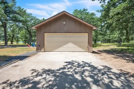 Lake Eufaula, OK Lakefront house on the beach.Sleeps 8,  3 bedroom, 2 bath