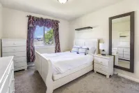 ✨ NEW, Desirable location in Broadmoor Subdivision Rock Creek Park附近的飯店