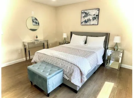 Long Beach NY Modern Retreat, Walk to the Beach