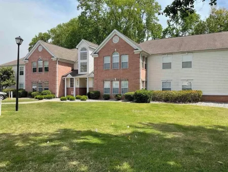 Low Tide Luxury Updated 3-Bedroom First Floor Accessible Condo Monthly Discounts